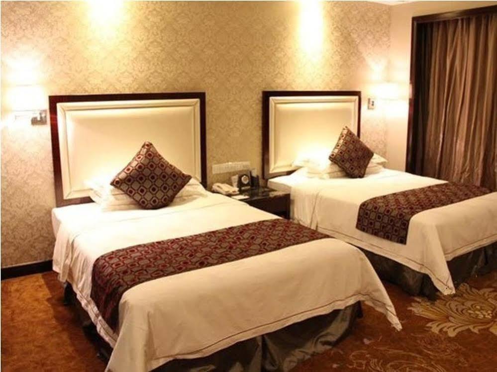ג'נג'יאנג Country Garden Phoenix Hotel Maoming מראה חיצוני תמונה